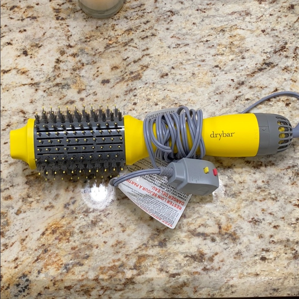 Dry bar Double Shot brush